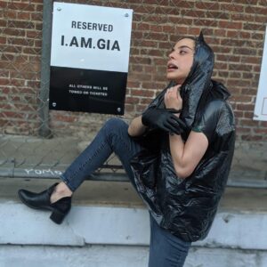 Gia Mantegna Instagram - Yes. I. Am.