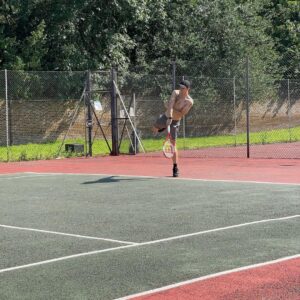 Giles Matthey Instagram - Look like you know what you are doing #summerslams #tennistime