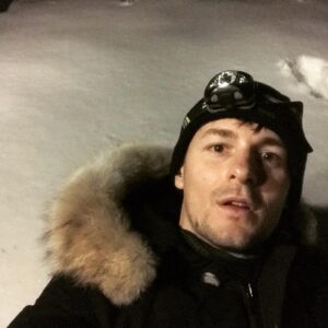 Giles Matthey Instagram - I waited for Mr Tumnus , he never showed up .....!!! 😒😍#brokenwinterdreams #snowyo