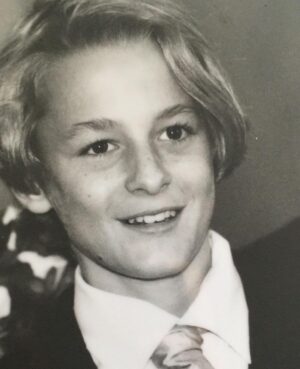 Giles Matthey Instagram - Strong look. One eye slightly bigger than the other, 90s curtains ....... Lovin life
