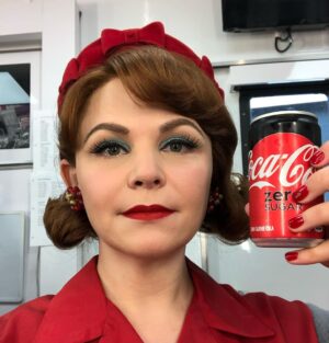 Ginnifer Goodwin Instagram - #bts ADR for @pivotingfox + #tbt #whywomenkill @paramountplus + #monalisasmile