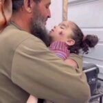 Giorgia Wurth Instagram - Cara @giorgiameloni, da madre ti chiedo: abbiamo fatto tanto rumore per la povera, piccola Indi, e da 46 giorni permettiamo, in silenzio, che migliaia di bimbi palestinesi vengano trucidati, mutilati, resi orfani sotto i nostri occhi chiusi? Ma come possiamo accettare tutto ciò? Ma davvero pensiamo che alcuni bambini valgono meno di altri? Anzi, che non valgano NULLA. Ma che schifo è? Ma davvero non ci vergogniamo nemmeno un po'? BASTA. DOBBIAMO FERMARE QUESTO MASSACRO. SUBITO. #gaza