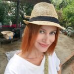 Giorgia Wurth Instagram - Ciao Voi. Un saluto dal set per non diventare troppo a-social(e). Vi voglio bene. #altrove Mare