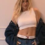 Giovanna Ewbank Instagram - Ready for F1 Tks @tommyhilfiger 🫶🏿 @tommyhilfiger #TommynaF1 #getreadywithtommy #tommyhilfiger | publi Autodromo Internacional De Interlagos