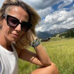 Giulia Mizzoni Instagram – 𝕄𝕠𝕦𝕟𝕥𝕒𝕚𝕟 𝕝𝕠𝕧𝕖𝕣𝕤 ⛰️🌤️💚

#montagna #mountains #love #family #holiday #ortisei #valgardena #dolomiti #mountainlife #mountainlovers Ortisei, Italy