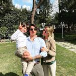 Giulia Mizzoni Instagram - 𝓢𝓹𝓮𝓬𝓲𝓪𝓵 𝓭𝓪𝔂 ☀️🌳🌱 #sunday #family #familytime #sun #smile #love Scuderie San Carlo