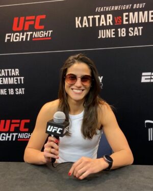 Gloria de Paula Instagram - Media day 🎥 #UFCAustin