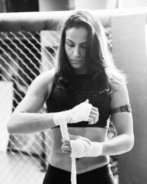 Gloria de Paula Instagram - Keep focus | Work hard 🦁