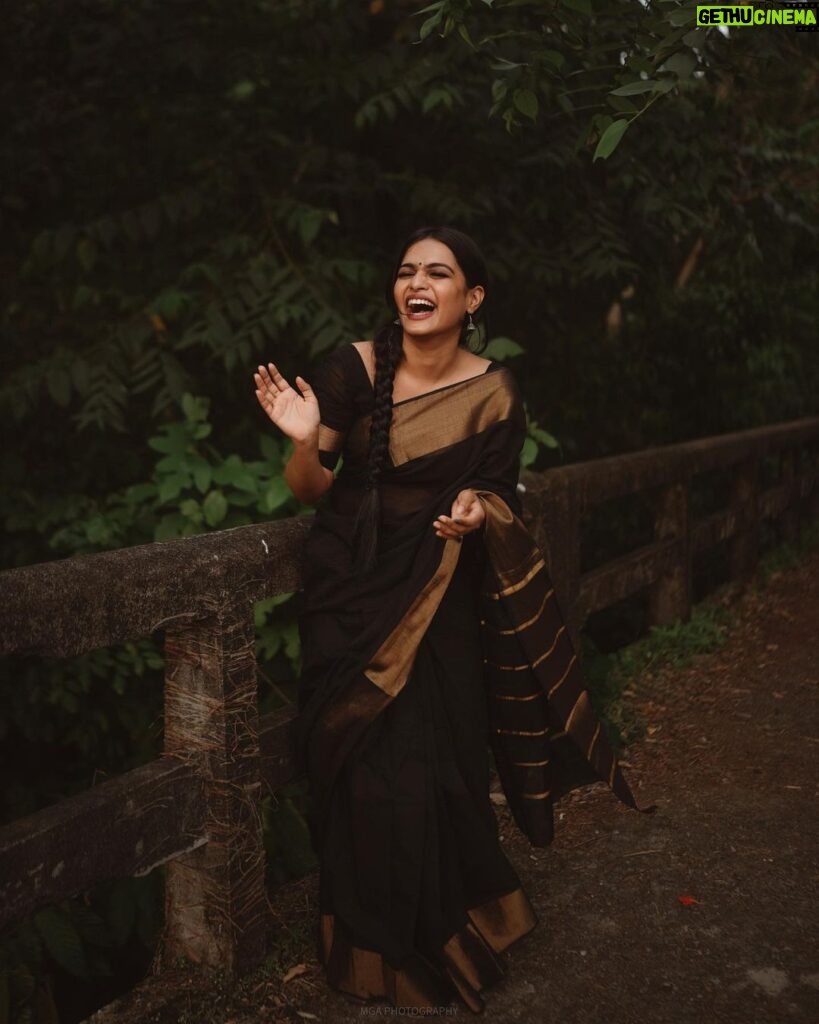 Gopika Ramesh Instagram - Smiles and laughters . H&M: @zara___makeover 📸: @merin__georg Retouch: @akn.jpeg