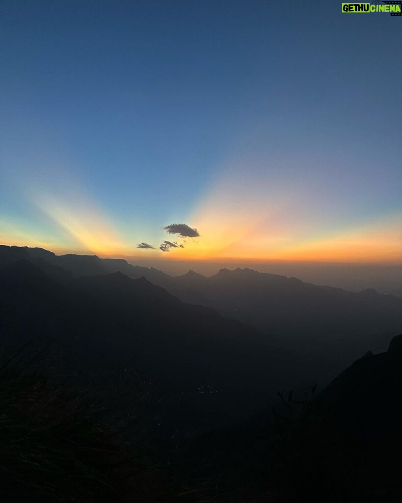 Gopika Ramesh Instagram - PoV: you scrolled my Munnar album 🫶🏻