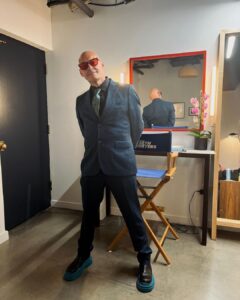 Grant Morrison Instagram - Lights, camera, action... see my interview with @sethmeyers on @latenightseth TONIGHT! 🌟 Thursday, Sept. 8 at 12:35/11:35c on @nbc, streaming on @peacocktv. #luda #grantmorrison #glamour #newrelease #drag #goodreads #delreybooks #randomhouse #bestbooks #igbooks