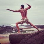 Gustavo Santos Instagram - QUE O GUERREIRO QUE HÁ EM MIM, DESPERTE O/A GUERREIRO/A QUE HÁ EM TI! HONRA, PAIXÃO E DISCIPLINA. PELA VERDADE NO MUNDO E PELA LIBERDADE DE TODOS. ABRAÇO FORTE! Praia do Sul
