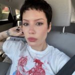 Halsey Instagram - 🛁
