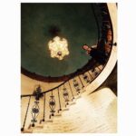 Halyna Hutchins Instagram - The shades of green. Prepping for the next movie in Florida. @cate_devaney #florida #howeymansion #shootinglocation #director #cinematographer #staircase