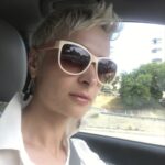 Halyna Hutchins Instagram - The art of taking selfies while driving😱