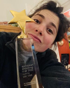 Hanna van Vliet Instagram - EUROPEAN SHOOTING STARS 2022 
🌟🌟🌟🌟🌟🌟🌟🌟
Thank you so much @europeanfilmpromotion for this ADVENTURE with so many inspring people. For instance my 9 fellow European ganz geiler “shooties” CHECK THEM OUT because they all rock in making (we love) European cinema. 
🔥@mariereuther @evinahmad @souheila.yacoub @gracijafilipovic @emilio_sakraya_ @timonsturbej @anamariavartolomei_ @joaonunesmonteiro @clare.dunnebear 🔥

And so many talks, casting directors, dinners, crazy glamorous red carpets and beautiful films at the @berlinale. It was a great honor. 

Love you @solidbasemanagement, heeeel erg bedankt @filmsfromthenetherlands en lieve @idoabram, and thanks for taking such good care of us @magi_go and team. I hope we’ll be back next year um ein bisschen echte Berlinale Party zu machen weet je wel. 

#europeanshootingstars #berlinale #solidbasemanagement #europeanfilmpromotion 📸 @gettyimages @andreas.rentz