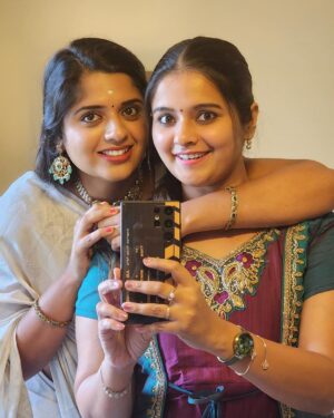 Haripriya Isai Instagram - Hey aunnn (you know what I mean 😝) ! Thank you for making me believe in female friendship all over again! Thank you for being a sweetest sister, a closest friend and a well wisher to me ❤️ Vellavi - Always remember i love you so much and will always be there for you 🫶 Don’t even think of escaping from me. Forever there to pester you like this even in no shoot days 😝
