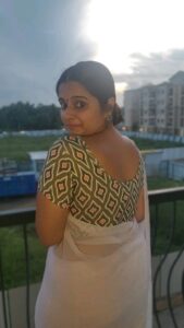 Haripriya Isai Instagram - I am really comfortable with wearing expandable and easy wearing blouses... and my choice of brand and the best one is @gymmer.in .. the brand is just awesome..💞💞 Pls visit website below to buy products and check the size chart. For order and tracking-related inquiries, pls whatsapp at +917352228222. For other queries, leave a message, so that our team will get back to you. https://www.gymmer.in/collections/all-products
