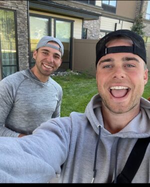 Harry-James Thornton Instagram - Pick your poison!

Austin or Harry-James? 
Drop a comment below 🙃

#Relativelyfamous: ranch rules