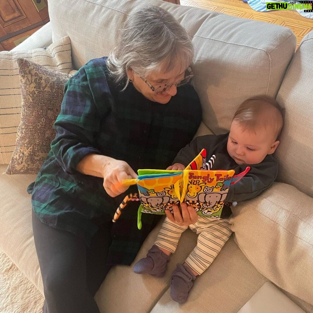 Heléne Yorke Instagram - A Grandmother appreciation post: My Mom posted up in Brooklyn for 3 months while I was shooting Season 3 of @othertwoshow. She came with the sun when I had early calls, and put him to bed when I still wasn’t home. She made us spaghetti dinner. She babysat when we needed time to be just us. She taught me how to be a mother in the way only the BEST Mom can. I love you so much. This time with you was the most profound of my whole life. I will never forget it and I’ll MAKE SURE HE DOESN’T EITHER 😈 Brooklyn, New York