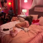 Heléne Yorke Instagram - 🚨ATTENTION🚨 Sarah Schneider took this photo. I have waited MONTHS to post it so you can all behold DAT A$$. It is from today’s episode of The Other Two NOW STREAMING on @streamonmax. This is a very special lil’ ep, and I hope you all watch. If you don’t, that’s ok, just please comment below about how HAWT I AM.