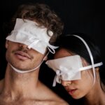 Helena Caldeira Instagram - Quase a estrear Homo Sacer no CineTeatro Curvo Semedo! E para que fiquem menos pessoas de fora, abrimos uma sessão extra no sábado dia 25 às 16.30h. A entrada é gratuita ! HOMO SACER Encenação e dramaturgia | Maria Gil e Teresa V. Vaz Criação e interpretação | Afonso Viriato, Helena Caldeira, Kali Musa, Maria Gil, Miguel Ponte, Teresa Manjua, Vasco Lello Curadoria teórica e apoio dramatúrgico | Ana Rita Alves Músicas Originais | Nuno Preto e Samuel Martins Coelho Desenho de luz e operação técnica | Manuel Abrantes Espaço cénico | Daniela Cardante Figurinos | Isabel Brissos Direção de produção | Bestiário Apoio à direção de produção | Bruno Esteves Produção executiva | Diana Almeida Vídeo | Rafael Fonseca Fotografia e teaser | Bruno Simão Assessoria de comunicação | Helena Marteleira Coprodução | Casa da Cultura de Ílhavo - 23 Milhas, Teatro Municipal de Bragança, Teatro Nacional D. Maria II, Teatro Viriato Espetáculo apoiado por Casa da Cultura de Ílhavo - 23 Milhas, Teatro Municipal de Bragança, Teatro Nacional D. Maria II, Teatro Viriato, O Espaço do Tempo, DeVIR CAPa, Câmara Municipal de Lisboa e República Portuguesa - Cultura I DGARTES – Direção-Geral das Artes