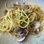 Henri Alén Instagram - Kiitos loma! Loma tuli tarpeeseen ja nyt taas on virtaa kintaassa käydä syssyn kimppuun. @restaurantfiasco menee Flowhun josta tulee hauskaa, kirja on melkein valmis ja konsulttihommat @finnlinessuomi pääsee näkemään ihan lautasella kun paatit matkalla kohti Suomea. Varausjärjestelmä Prego etenee junan lailla ja @murubabyfood kasvattaa kaupoissa hurjasti valikoimia pitkän työn tuloksena. Tryffeli-sesonkikin alkaa kuukauden päästä ja Selja kävelee! Elämä on aikas mallillaan😊. #kokkihommat #loma #kiitos #takaisinkokkaa #kivakesä #positiivisesti #mutkatsuoriksi