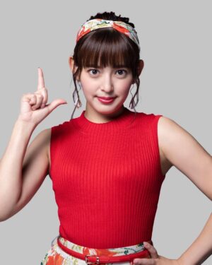 Honoka Yahagi Instagram - おしゃ子が帰ってくる😍
この度、「おしゃ家ソムリエおしゃ子！2」の放送が決定しましたー！！！
念願のシーズン2です✨またおしゃ子を演じることができるなんて、、、とっても嬉しいです💕
今回はどうやってぶしゃ家に住む男をぶった斬るのか？
おしゃ子に見合う素敵な部屋に住む男は現れるのか？

是非、楽しみにしていてください🥰

#おしゃ家ソムリエおしゃ子