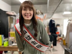 Honoka Yahagi Instagram - ついに！本日！
#ひともんちゃくなら喜んで ！最終回、 #ABCテレビ にて11:55〜放送✨

最後まで、たくさんの方に支えていただいて、応援していただいて、嬉しい気持ちと感謝の気持ちでいっぱいです。ありがとうございます！

撮影してた日々は、毎日本当に楽しくて楽しくて。
素敵なスタッフ・キャストの皆さんと、この作品を創ることができて幸せでした。

ひともんちゃくなら喜んで！で出会えた皆さんが、大っっっ好きです。

最後までお見逃しなくですっ🙌🏻
#犬飼貴丈 #綱啓永 #北野日奈子 #鳴海唯 #大谷麻衣