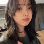 IU Instagram – 시원 🥴✂️