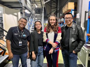 Indra Yudhistira Instagram - Selalu ada pengalaman baru mengerjakan singing talent search lewat 2 platform yg karakter penontonnya berbeda, televisi dan tik tok. Thank you @maiaestiantyreal dan @ardhitopramono yang sudah menjadi juri Gimme the Mic.