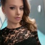 Inna Puhajkova Instagram - Díky Košice🙌 Bylo to super! Skvělé zápasy, skvělá atmosféra a skvělá parta lidí, která to posunula zase o level výš..Už teď se těším na další galavečer! Vidíme se 29.10. v Brně👊 Za šaty děkuji Jakubovi a Nikol @poner_official 🖤 #realfightarena #mma #kosice #rfa4 #fightnight #steelarena #poner Steel Arena Kosice