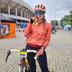 Inna Puhajkova Instagram - L'ETAPE BY TOUR DE FRANCE 90km 🚴‍♀️🚴‍♂️🚴‍♀️🚴‍♂️🚴‍♀️🚴‍♂️🚴‍♀️🚴‍♂️🚴‍♀️🚴‍♂️🚴‍♀️🚴‍♀️🚴‍♂️🚴‍♀️ Co vám budu povídat žádná projížďka "růžovou zahradou" to nebyla. Počasí moc nepřálo, 3x jsem zmokla a v kopcích si párkrát pěkně zaklela😅, ale přesto všechno to byl nádherný zážitek. Trasa byla krásně rozmanitá, podpora lidí neskutečná a pocity v cíli nepopsatelné💪Vzdáleně děkuji sparingovi Jirkovi (příjmení neznám), za kterým jsem se vezla posledních 20km🚴‍♂️🚴‍♀️👌děkuji také @endorphinrepublic za perfektní vybavení a vždy skvělou pomoc při výběru🙌můj osobní cíl byl zvládnout to do 4,5h a to se povedlo, takže spokojenost a příště to třeba bude zase o chloupek lepší ❣ #letape #tourdefrance #czechrepublic #welovecycling #nevergiveup #90k #raceday #cycling #endorphinrepublic #scottsportcz# thankyouforsupport Strahov