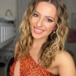 Inna Puhajkova Instagram - @veronika_bohomakeup zase jednou kouzlila 🙏💄Děkuju 💋 #makeup #christmastime #bohomakeup #beautiful #smile #curlyhair