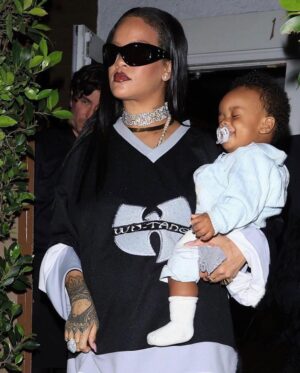 Inspectah Deck Instagram - @badgalriri knows
@wutangclan is 4 da children 👐🏾
