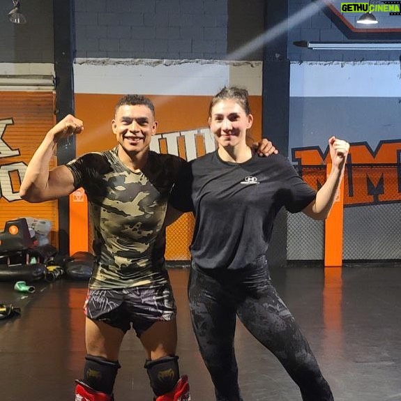 Irene Aldana Instagram - El que nunca te va a decir que no a un sparring.. @omarlaureanomarquez ! Padrisimo hoy ! Cómo siempre 👊🏼🙏🏼🔥 #mma #lobomma #team #teammates #sparring #hechoenmexico #ufc #fightnight #gym Lobo Gym Mma