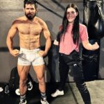 Irene Aldana Instagram - Que buenos rounds @carlossj3 ! 💥👊🏼 #sparring #training #team #teammates #lobomma #gym #workout #mixedmartialarts #ufc #lux #mexico #hechoenmexico #unstoppables #irenealdana #teamirene Lobo Gym Mma