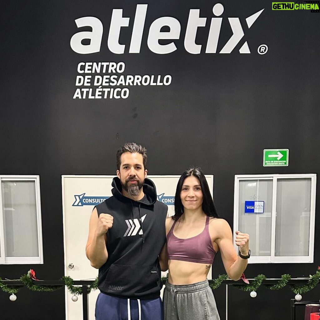 Irene Aldana Instagram - Último día en @atletixgdl .. Muchas gracias por todo @don.atletix !! Lista ! 👊🏼💪🏼 #mma #ufc #ufc296 #workout #gym #training #camp