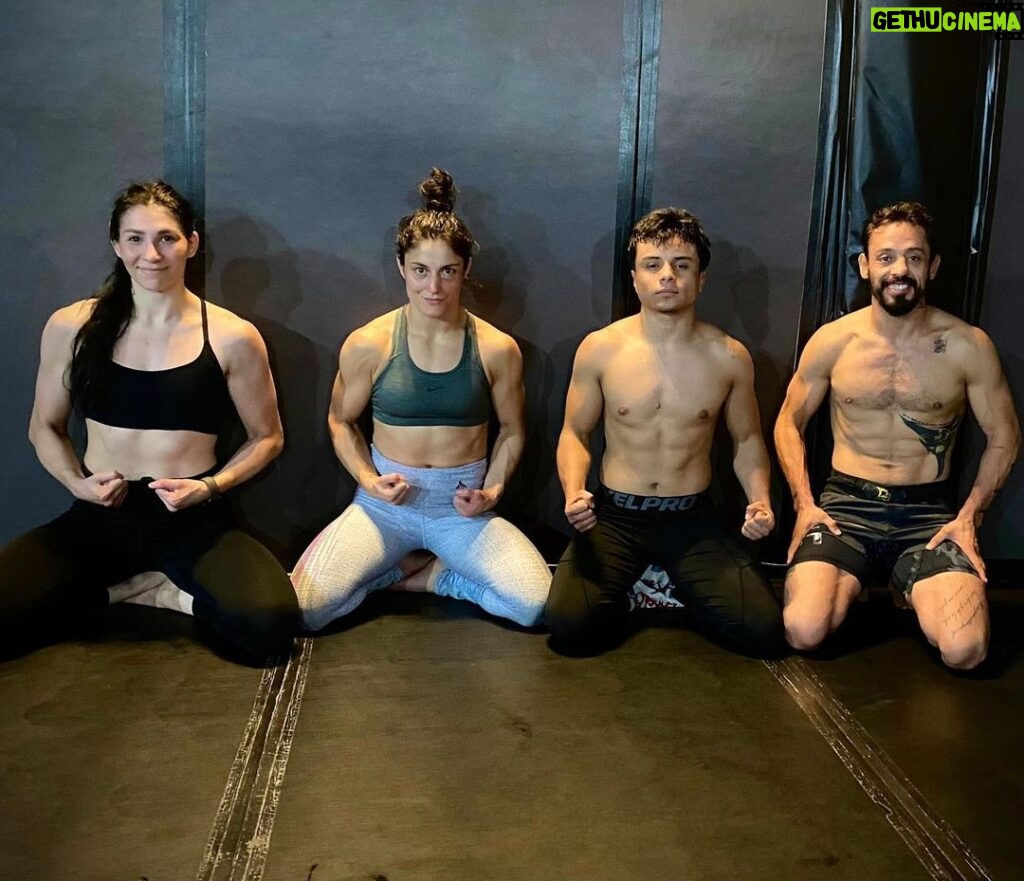 Irene Aldana Instagram - 🦹🏻‍♀🦹🏻‍♀🥷🏻🥷🏻 #mma #ufc #teammates #training #bjj #mixedmartialarts #mexico Lobo Gym Mma