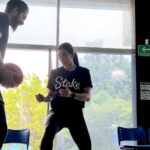 Irene Aldana Instagram - 🦾🩶 @stake @qonan.fightwear #training #workout #fitness #functionaltraining #atletix #stake #ufc Atletix
