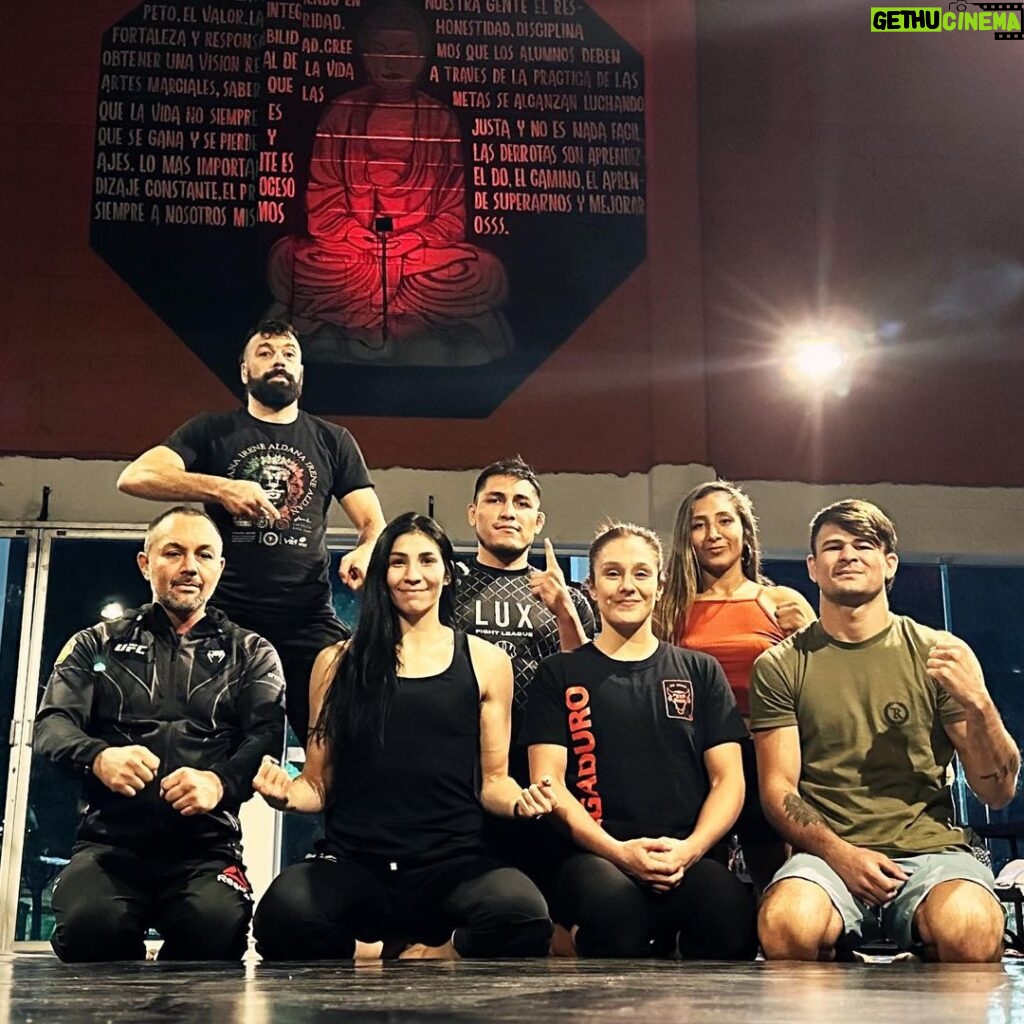 Irene Aldana Instagram - Último entrenamiento en Guadalajara … Let’s go ! #ufc #ufc289 #andnew #team Lobo Gym Mma