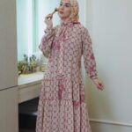 Irish Bella Instagram - Setiap hari tampil cantik untuk berbagai acara dengan dress muslimah dari @arinnahijab_official 🫶🏻