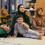 Irish Bella Instagram - Alhamdulillah bisa mempererat silahturahmi dengan keluarga dan teman teman dalam kajian yang berlangsung begitu tenang dan penuh hal baik. Semoga Allah terus memberi kita kesempatan untuk meraih ilmu, ilmu yang akan bermanfaat & membawa keberkahan untuk kita, Amiin ✨ Thank you to… Ramen @Ramenya.id Teppanyaki @koi.teppanyaki Makanan Arab @hadrahmiah.restaurant Air Minerale @le_mineraleid