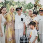 Irish Bella Instagram - Alhamdulillah ✨ Bersyukur banget atas kelancaran acara kemarin. Abang Air Happy banget bisa bertemu & bermain dengan teman2 semua, semoga acaranya berkesan dan penuh keberkahan, Amiin 🥰🙏🏼 Dan pastinya mau ngucapin banyak terima kasih kepada.. Venue by @tropikana.waterpark & @theparadiso_ Event Organizer by @livina_wedding Decor by @lepartyquarter Catering by @puspitasawargi Photografer by @hargabro Magic show by @sulapakbarkadabra Birthday cake by @sugarhighpatisserie Photobooth by @demooiphotobooth Rent kids Chair by @emily_toysrental Doorprize by @terekece.hobby @bib.anak E-invitation by @kondangankuy.online Usher by @afsheena_usher Entertainment & sound system by @soulbeatmusic Hampers : Premium Towel by @Howelandco Honey sunscreen lotion by @beeme.official Sajadah by @ds.modest Souvenir Wooden by @souvenir.jackjack @jackjackwoodengift Molten Cheesecake by @kibocheese Homemade Cookies @jnccookies Cosmetics and Baby Care @Berl_official @babycaresalsabilaofficial F&B : Minerale @leminerale Premium Ice Cream made In bali by @Paletaswey Popcorn by @jollytimeindonesia Ice cream & minuman kekinian by @hooladrinks Air kelapa sehat & anti ribet by @my.cocoloco Chicken Steak Bbq by @Keepshining.id Bakmie Bangka by @bakmiedarwis.homeservice Siomay by @siomaybyriva Sei Sapi by @Papo_Id Pempek by @ieatpempek Sate by @satetaichanbangmaman Nasi Jeruk Telur Dadar by @dadarberaksi Kentang Goreng & Ice Blended Jus by @minigokorea Exclusive dessert & Sweet Corner by @Chocolatefountain88 Arranger by @amra_corp