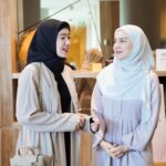 Irish Bella Instagram - Masya Allah Tabarakallah ✨ Sungguh 2 hari yang sangat berkesan, penuh dengan canda tawa dan air mata. Jazakillah khairan bunda @aniqqalfaqiroh atas ilmunya. Dan teruntuk team panitia sayang2 akuhh, semoga kita solid terus & bisa selalu menebar kebaikan, 🫡 jg untuk ibu komandan @dhiniaminarti 🥰🤗 Thank you untuk @shuttshoot_photobooth yang sudah support photoboothnya ❤️