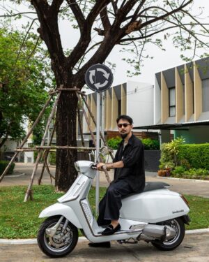 Itkron Pungkiatrussamee Instagram - อากาศดีๆ ขอออกไปซิ่งกันหน่อย
#LambrettaThailand #Lambretta#X300 #LambrettaX300 #HeritagetoFuture #ITSMYLAM #แลมไปด้วยกัน