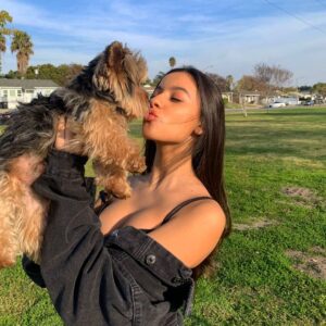 Izabella Alvarez Instagram - 