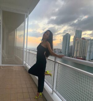 Izabella Alvarez Instagram - miami i love u