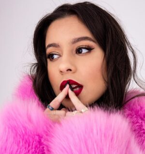 Izabella Alvarez Instagram - new interview w @hollywoodlife 🤎
link in my bio