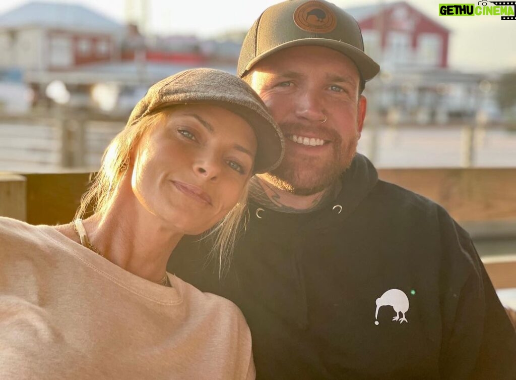 Jaime Pressly Instagram - Happy Birthday my love! Best times are always spent next to you. I love you to the moon and back Mr. Klee❤ #happybirthday #love